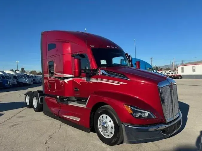 2024 Kenworth T680