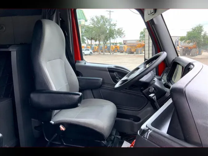 2023 INT LT625 6X4