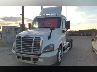 2018 FREIGHTLINER/MERCEDES CASCADIA 125
