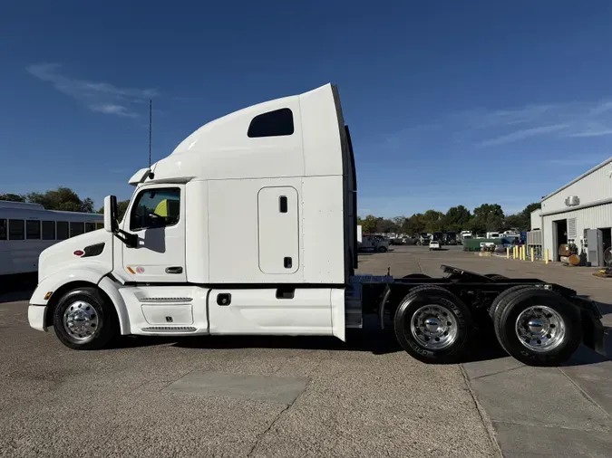 2022 Peterbilt 579