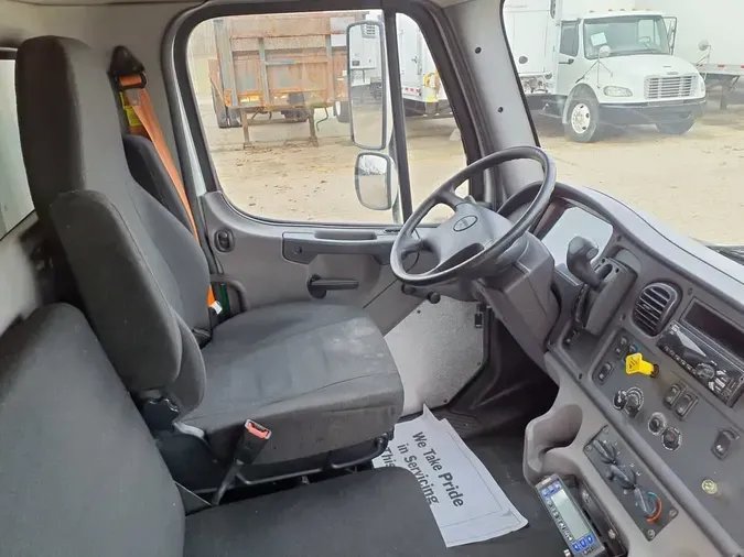 2020 FREIGHTLINER/MERCEDES M2 106