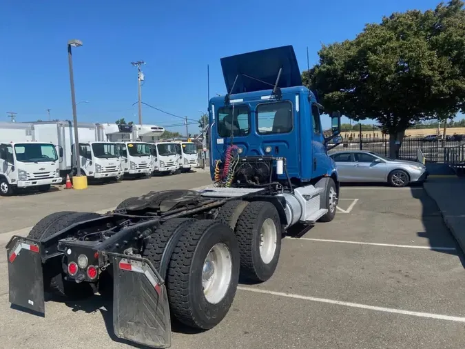 2020 FREIGHTLINER/MERCEDES NEW CASCADIA 116