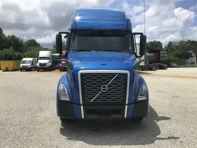 2021 VOLVO VNL760