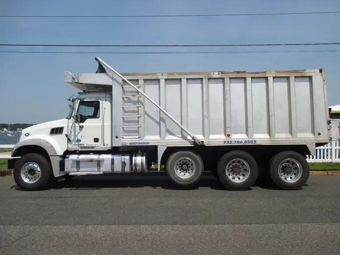 2015 MACK 713ef6103b686fbf0274b13d8e860accac6