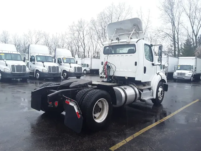 2013 FREIGHTLINER/MERCEDES M2 112