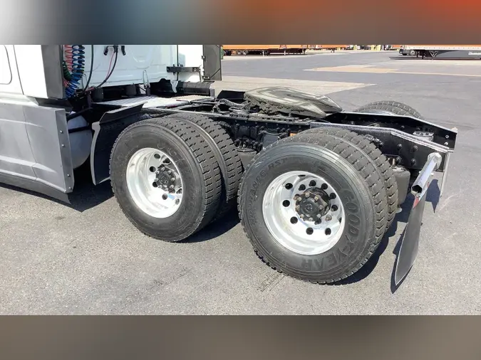 2022 Freightliner Cascadia 126ef643f10fbe9ccbed4f73c95d8788a10