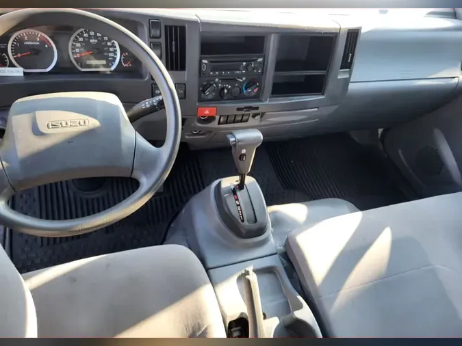 2019 ISUZU NPR HD