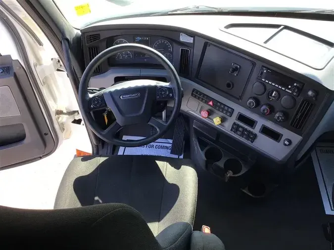 2022 FREIGHTLINER CA116