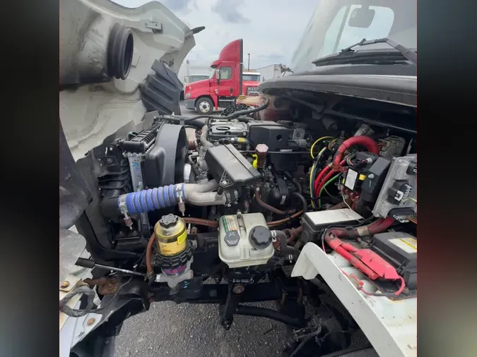 2020 FREIGHTLINER M2 106