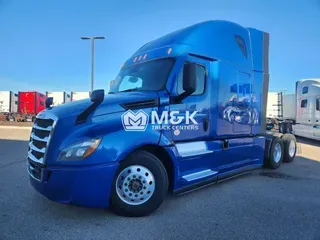 2021 FREIGHTLINER Cascadia 126