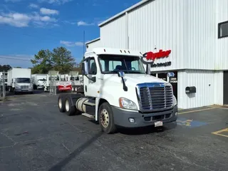 2018 FREIGHTLINER/MERCEDES CASCADIA 125