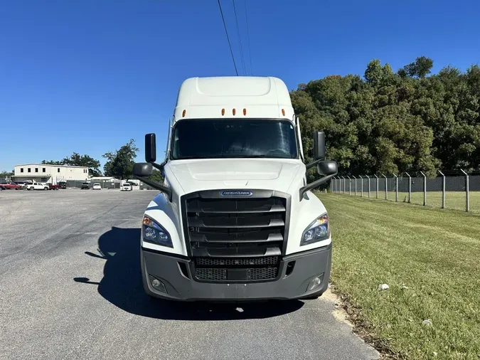 2020 Freightliner Cascadia