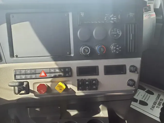 2020 FREIGHTLINER/MERCEDES NEW CASCADIA 116