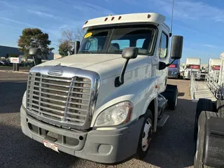 2019 FREIGHTLINER/MERCEDES CASCADIA 125