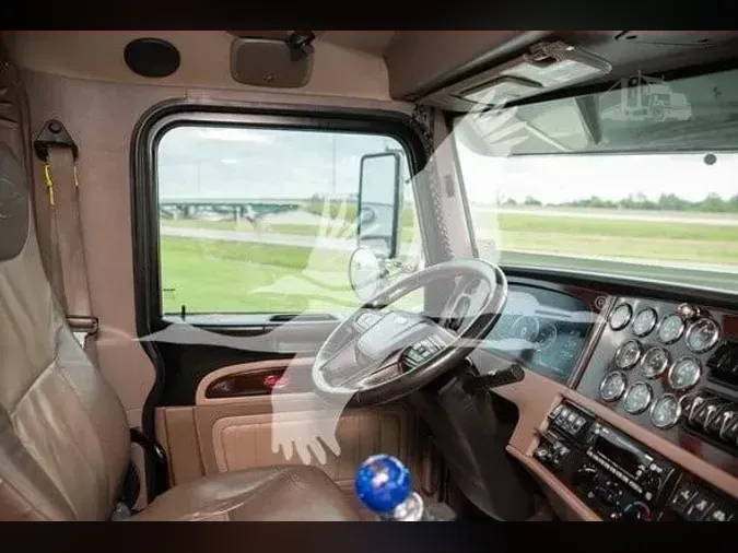 2022 PETERBILT 389