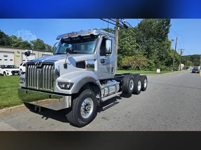 2025 WESTERN STAR 47X