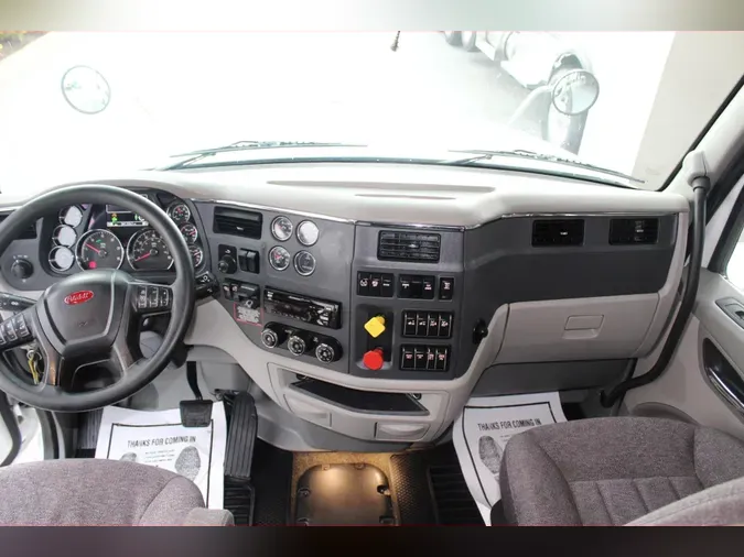 2021 Peterbilt 567