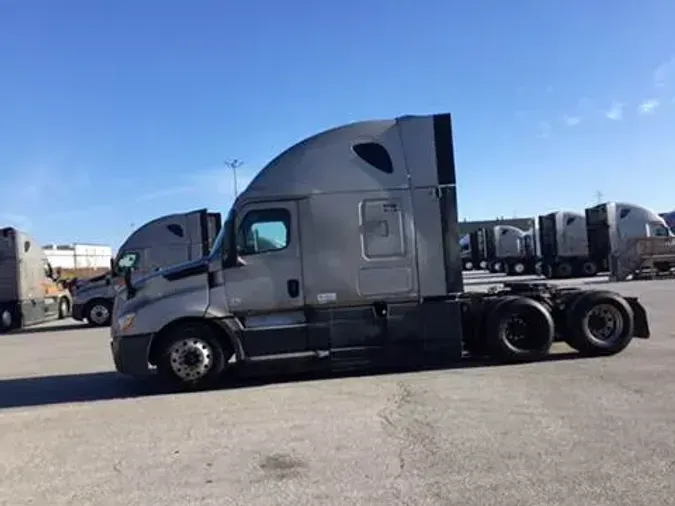 2020 Freightliner Cascadia