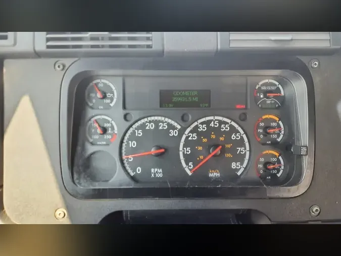 2020 FREIGHTLINER/MERCEDES CASCADIA 125ef7a41b1243d57c331416858debada36