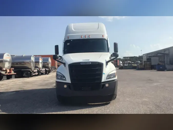 2021 Freightliner Cascadia