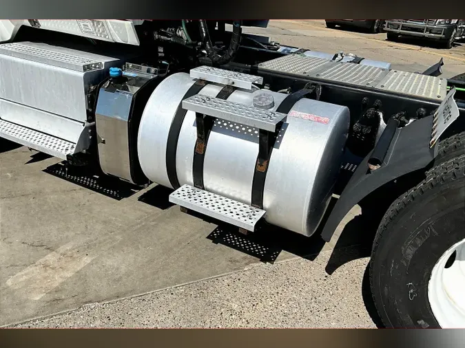 2019 INT LT625 6x4