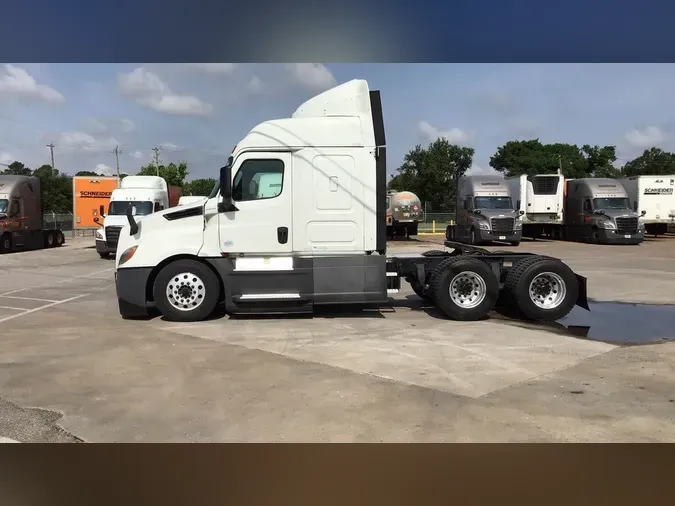 2020 Freightliner Cascadia