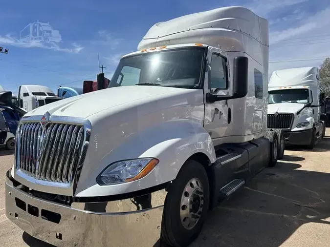 2018 INTERNATIONAL LT