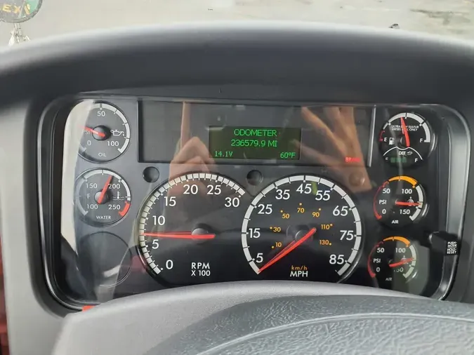 2020 FREIGHTLINER/MERCEDES M2 106