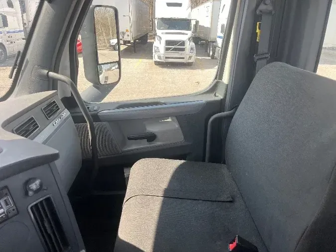 2018 Freightliner T12664ST