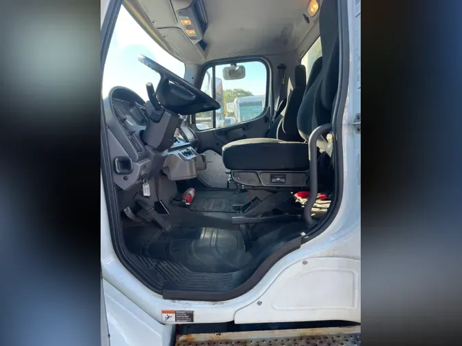 2017 FREIGHTLINER/MERCEDES M2 106ef81e1733cb78f14b117c8ccebc4b728