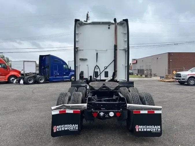 2022 Kenworth T680