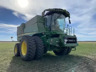 2021 John Deere S770