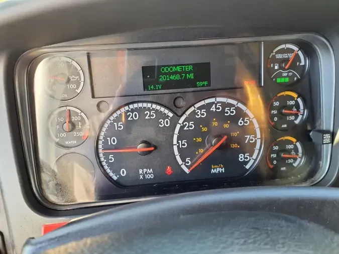 2021 FREIGHTLINER/MERCEDES M2 106