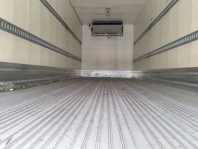 2018 FREIGHTLINER/MERCEDES M2 106