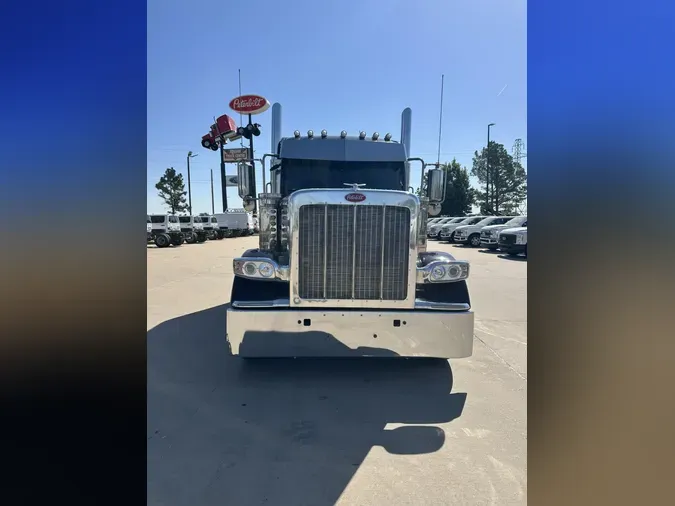 2025 Peterbilt 589ef8a7f3a92397620bc1e1ac6665367cc