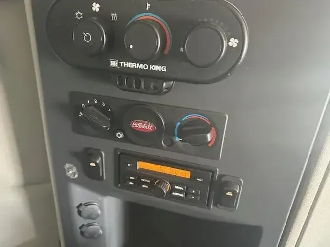 2022 Peterbilt 579