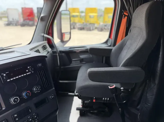 2023 Freightliner Cascadiaef8deb13b2044656cfe7e735a8b37914