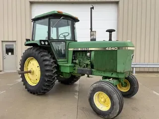 1981 John Deere 4240