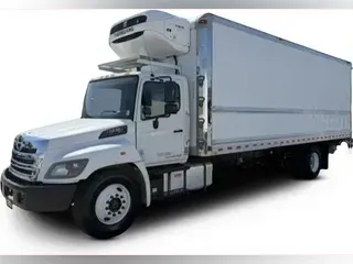 2020 Hino 268A