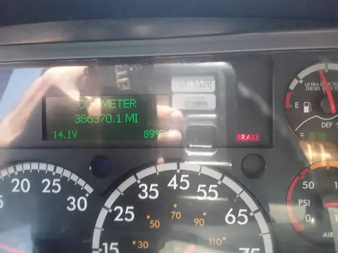 2019 FREIGHTLINER M2 106