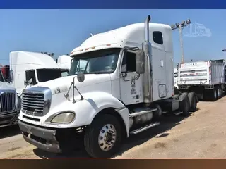 2005 FREIGHTLINER COLUMBIA 120