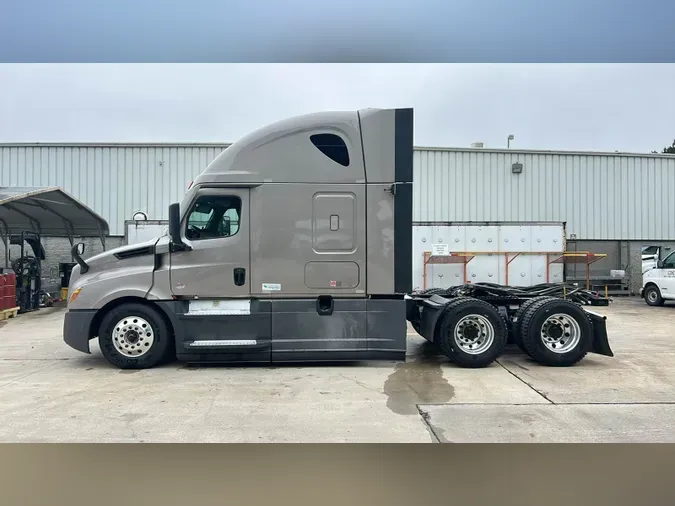 2021 Freightliner Cascadia