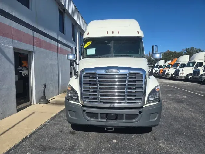 2020 FREIGHTLINER/MERCEDES CASCADIA 125
