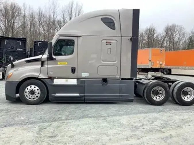 2021 Freightliner Cascadia