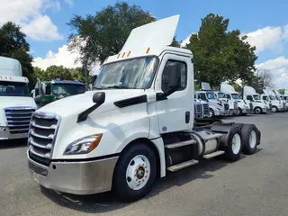 2019 FREIGHTLINER NEW CASCADIA PX12664