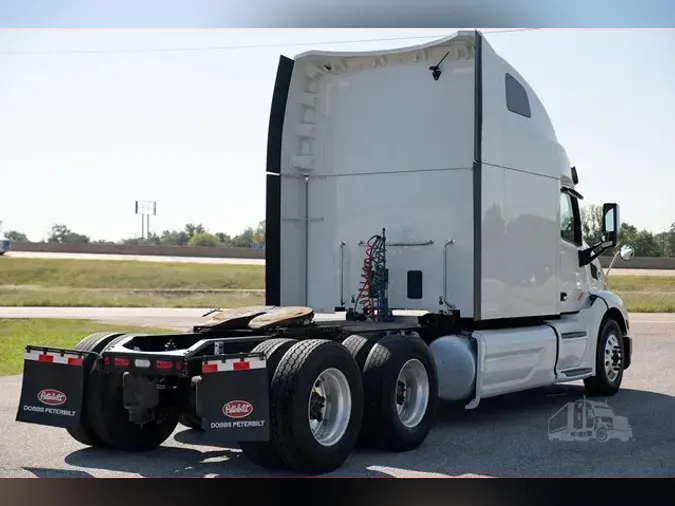 2022 PETERBILT 579