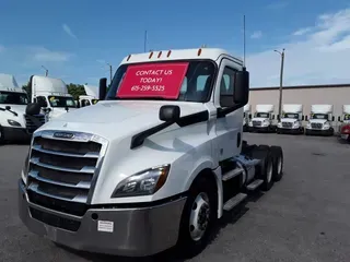 2019 FREIGHTLINER NEW CASCADIA PX12664