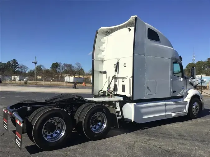 2023 PETERBILT 579