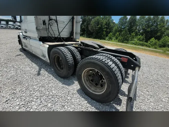 2018 Volvo VNL 740
