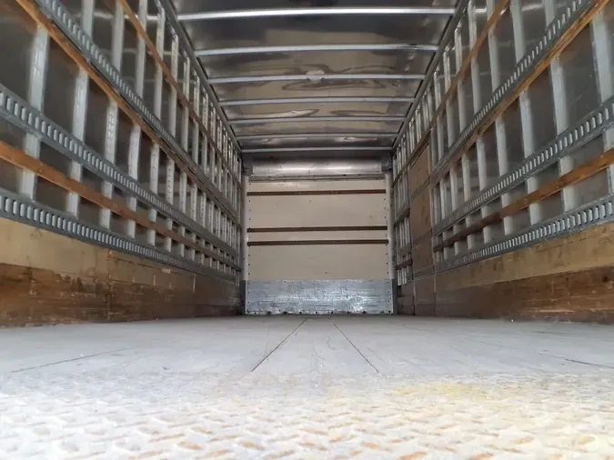 2018 FREIGHTLINER/MERCEDES M2 106